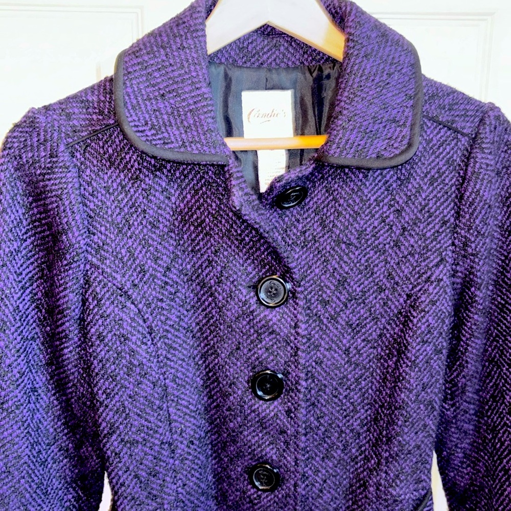 Pleated purple and black wool coat size Medium excellent condition